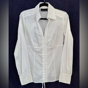 INC white cotton stretch hook-and-eye blouse with lace-up back - size 10